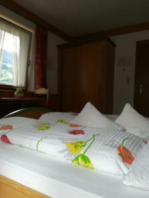 Gastehaus Waldruh Hotel Mayrhofen Exterior photo
